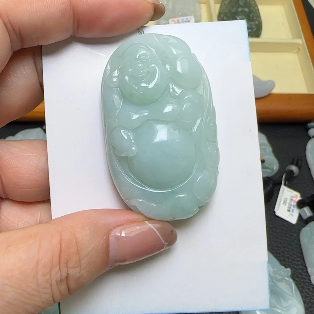 翡翠未镶嵌颈饰