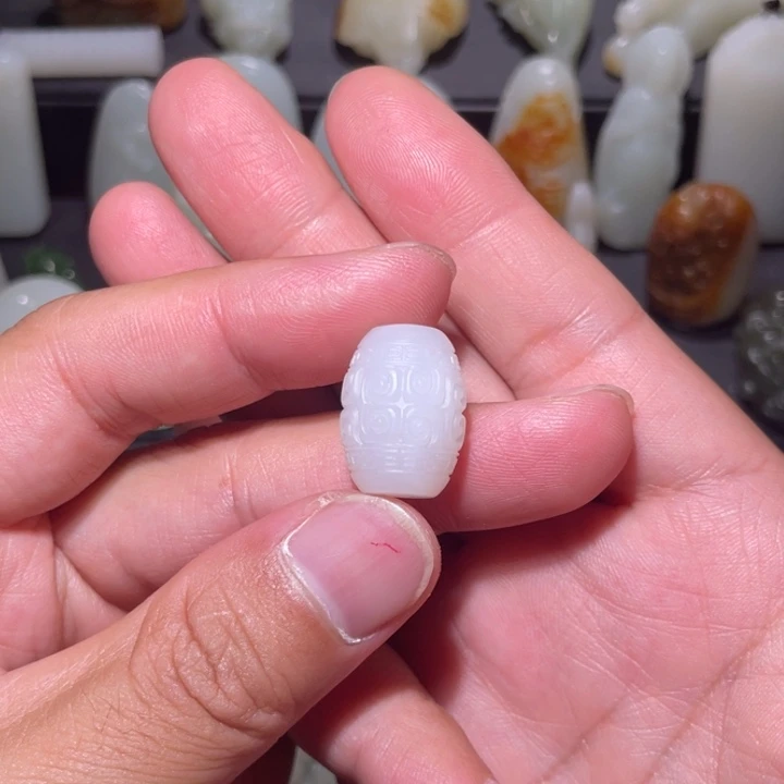 和田玉未镶嵌颈饰三**强