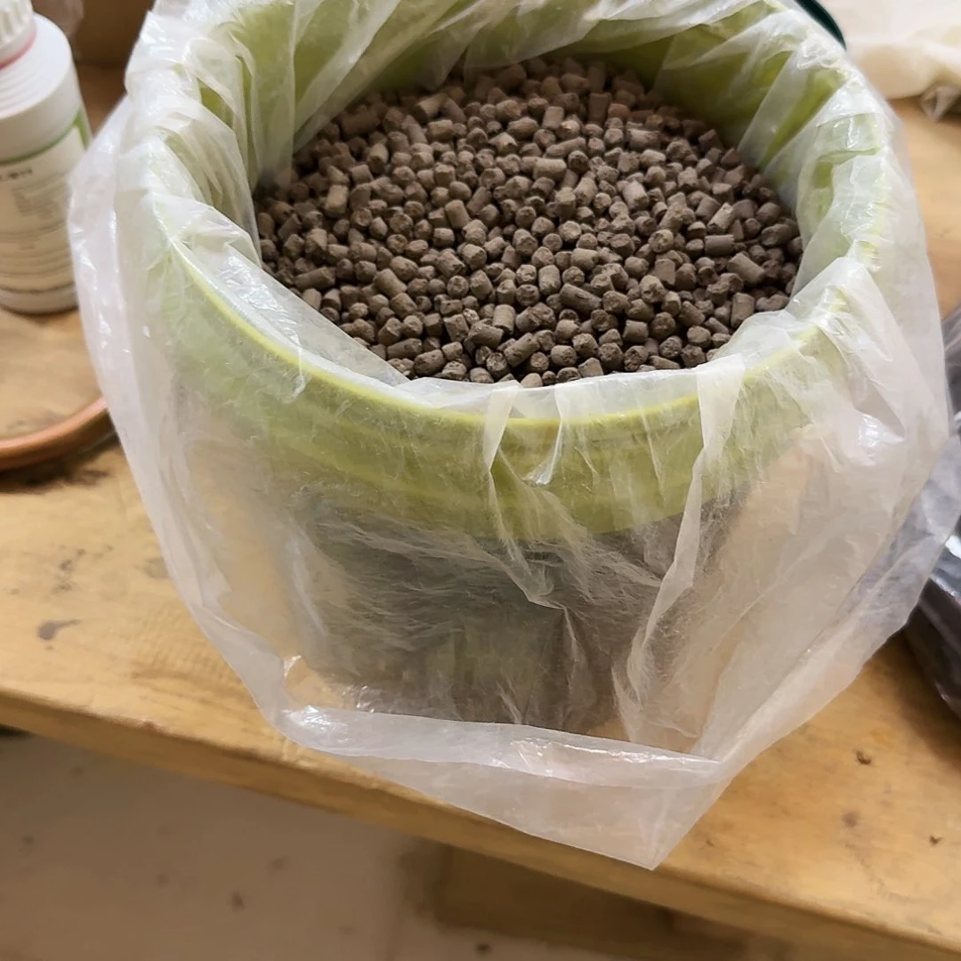 进口颗粒肥桶装十斤包邮，青海西藏新疆勿拍