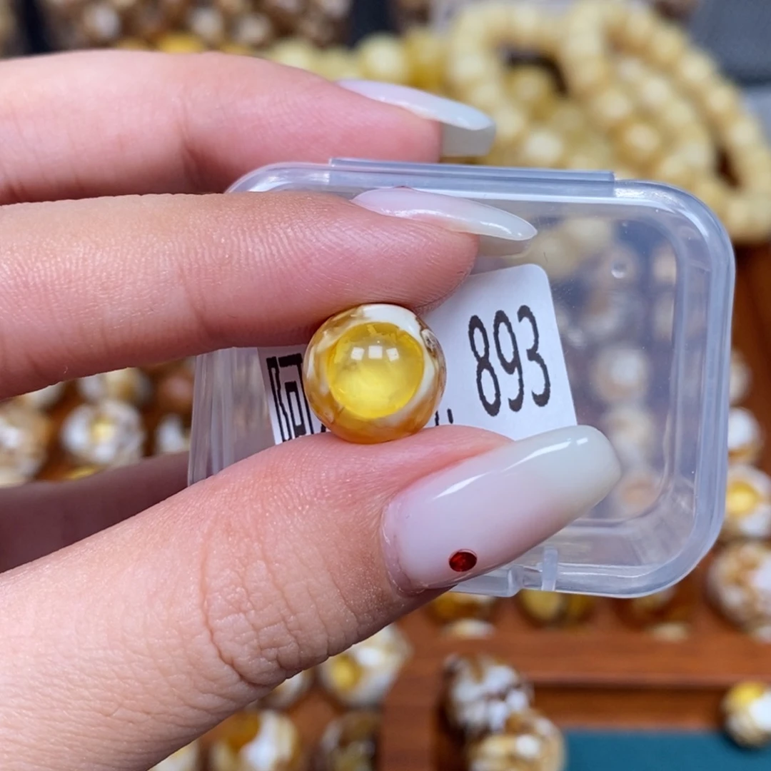 蜜蜡未镶嵌珠宝奇石893