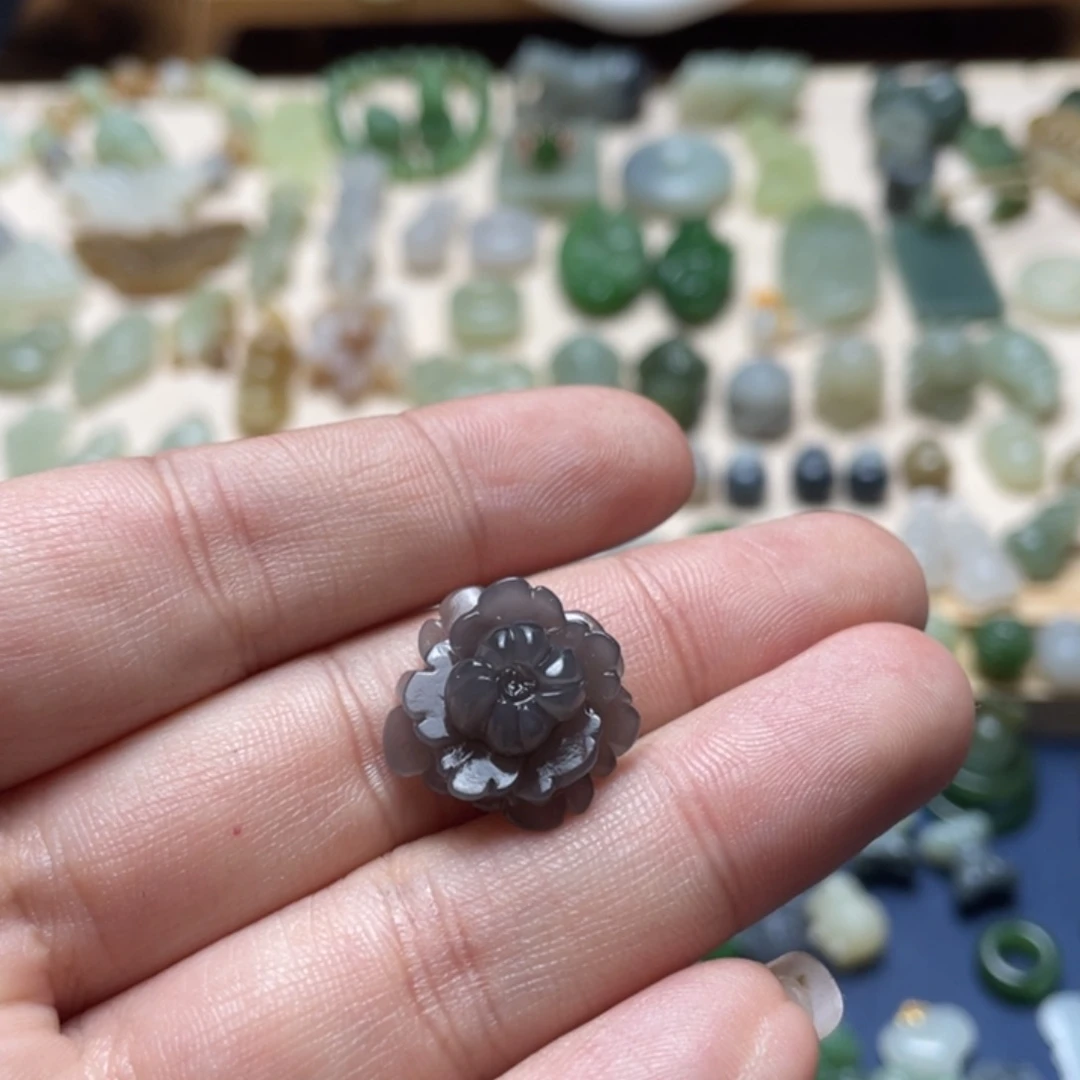 和田玉未镶嵌吊坠(不含链)