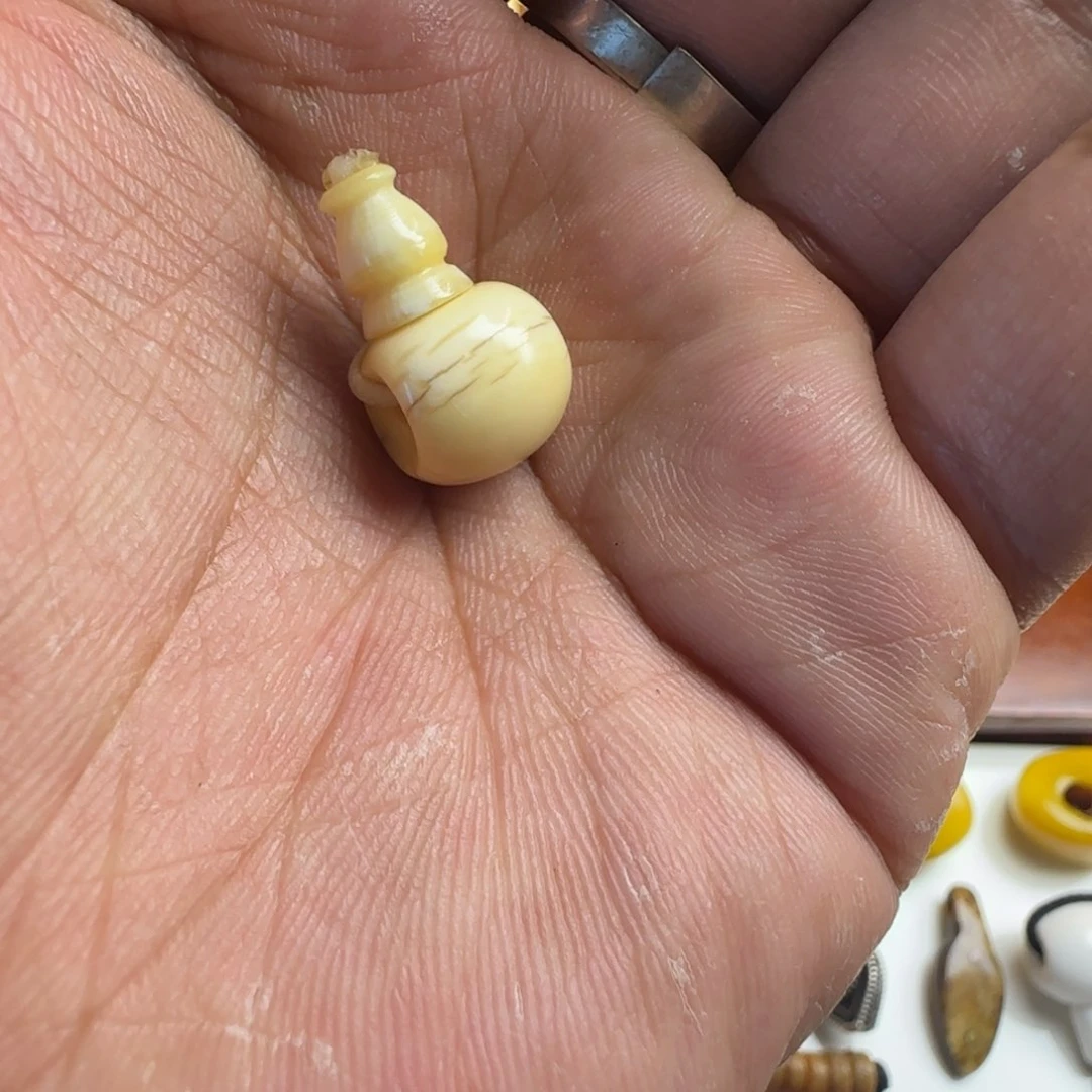 【闪购商品】橄榄核手串/手链于****?扎西德勒