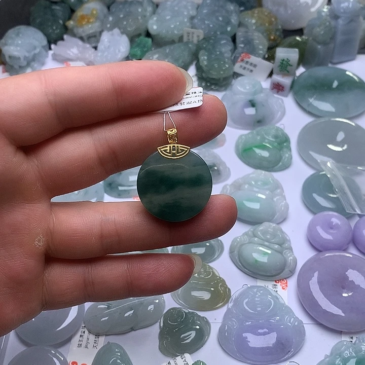 翡翠未镶嵌颈饰天然翡翠