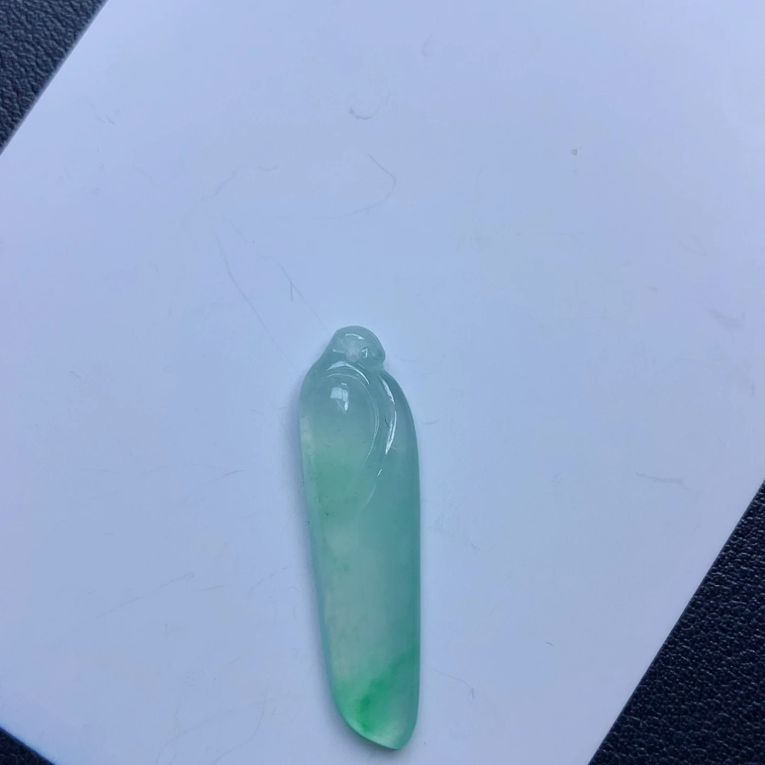 翡翠颈饰未镶嵌福瓜