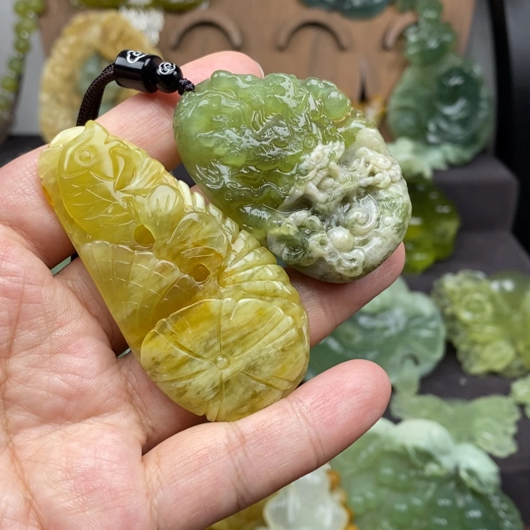 蛇纹石玉未镶嵌吊坠(不含链)微瑕