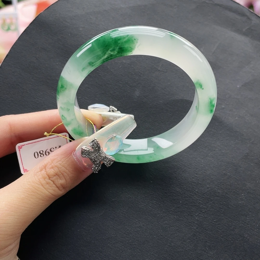 凡***灵石英质玉手镯未镶嵌54.6