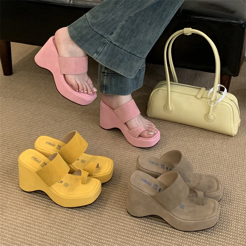 百搭厚底套趾凉拖鞋女鞋子夏季外穿2025年新款潮增高坡跟凉鞋