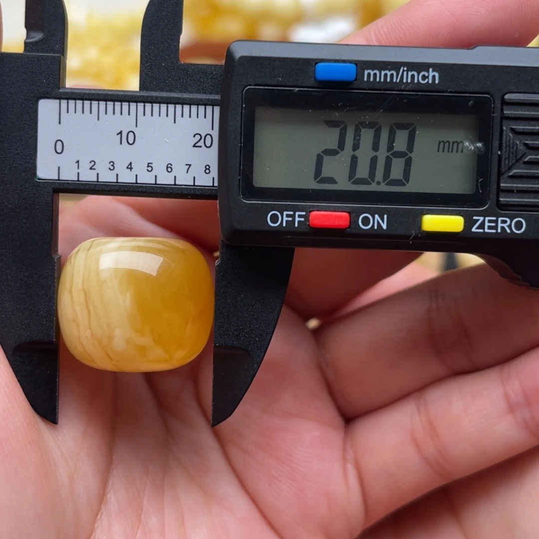 琥珀未镶嵌裸石蜜蜡墩子笑