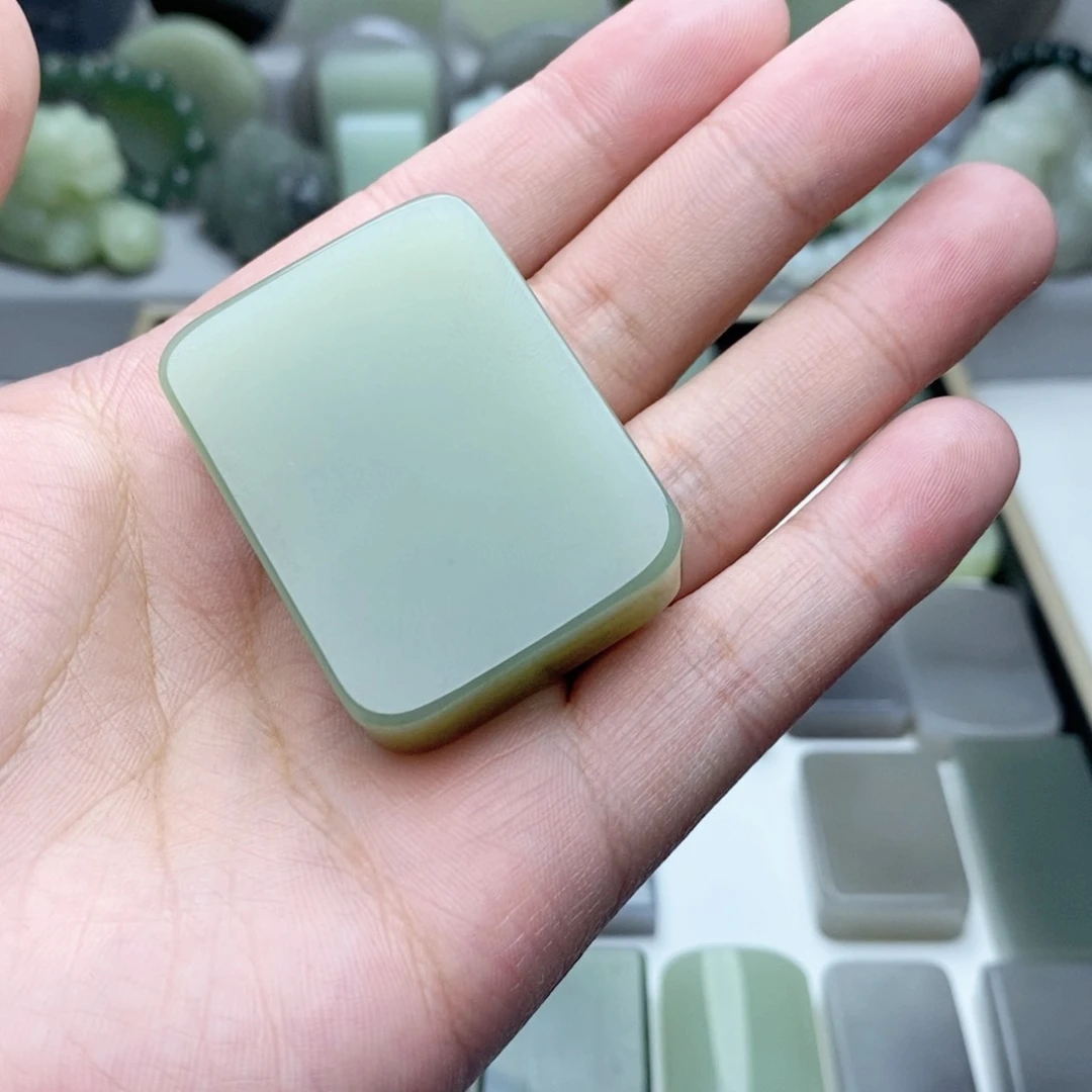 和田玉颈饰未镶嵌海*威