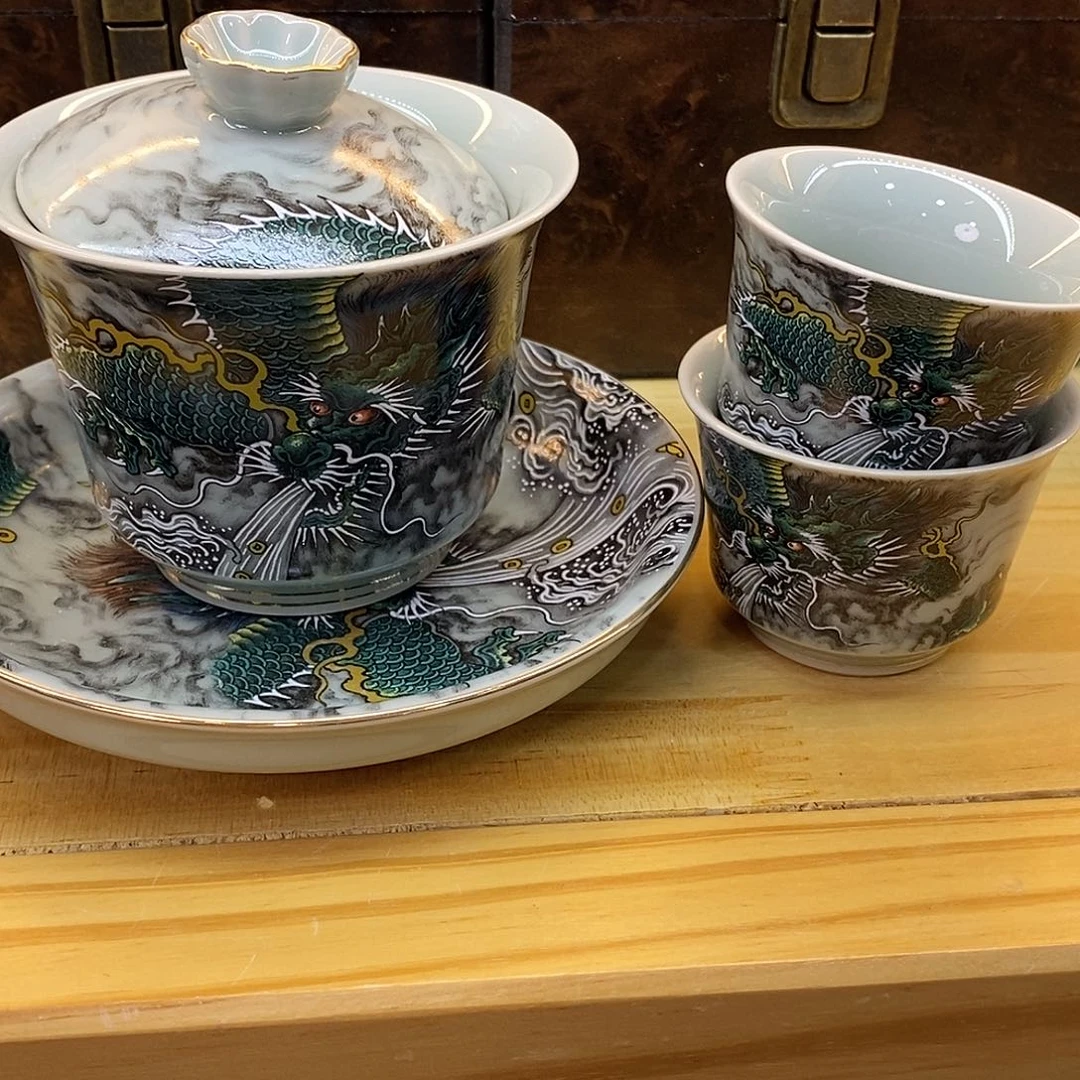 盖碗里的水煮开后