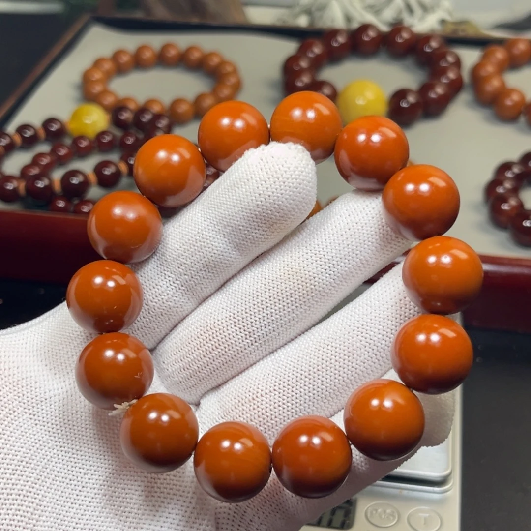 小****吊坠橄榄核1.68+树王精品铁核 小孔