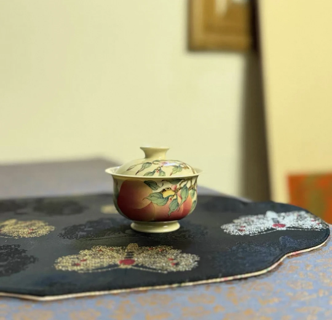 《梦乔茶器》雅圣景德镇手工手绘迷你桃花桃子盖碗