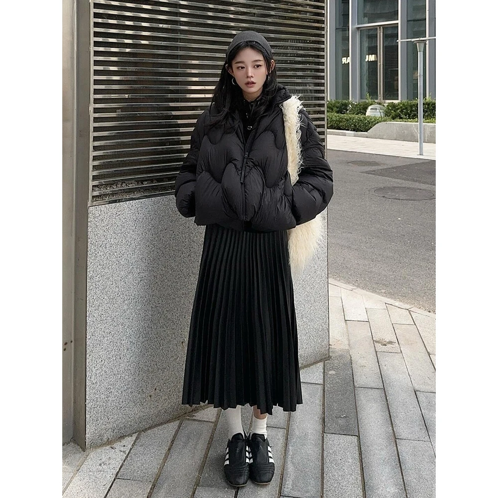 保暖短款波浪羽绒服女2024新款加厚云感白鸭绒面包服外套冬装时尚