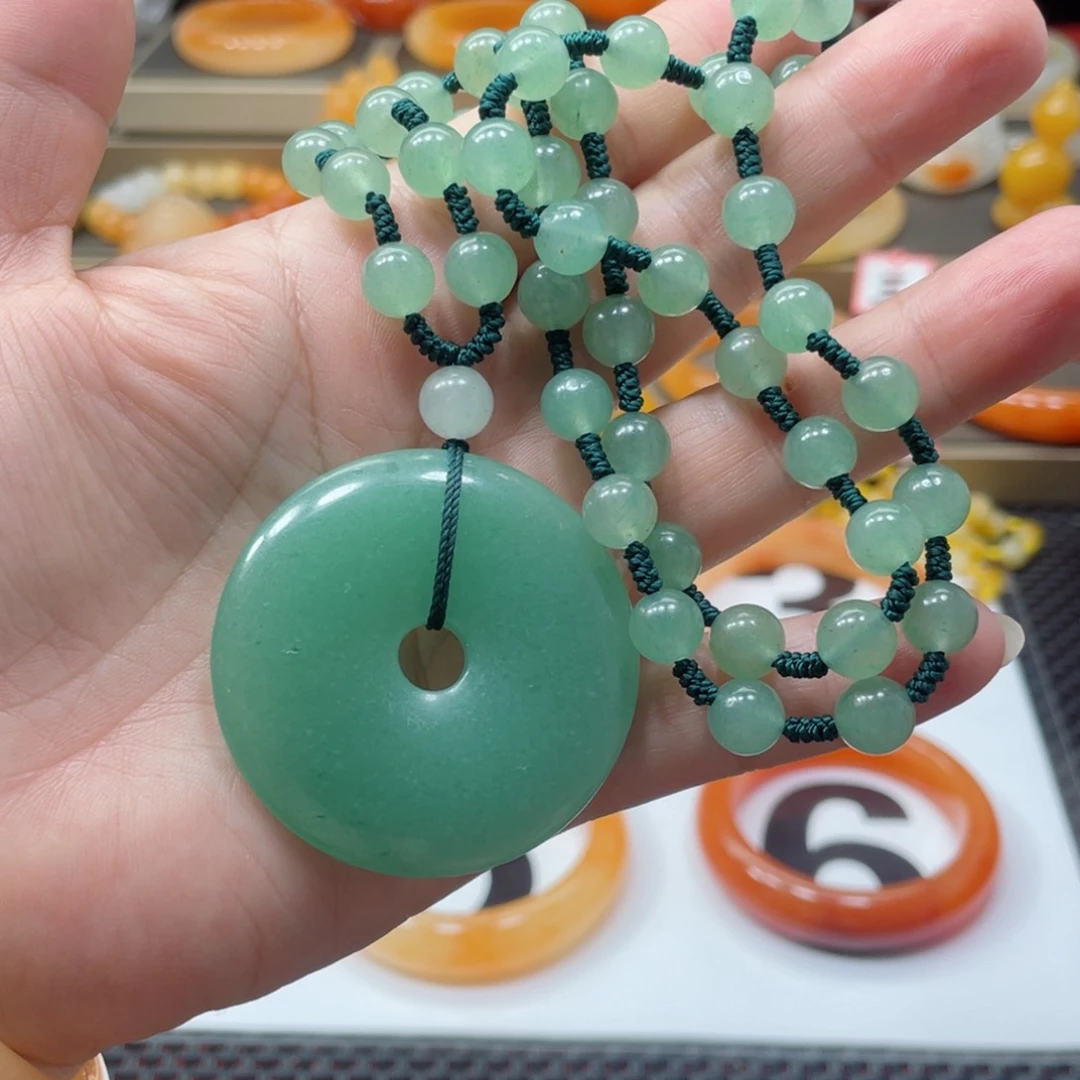 未镶嵌石英质玉（黄龙玉）手镯