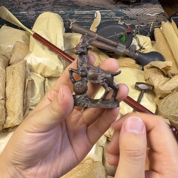 聚宝创意设计制作摆件