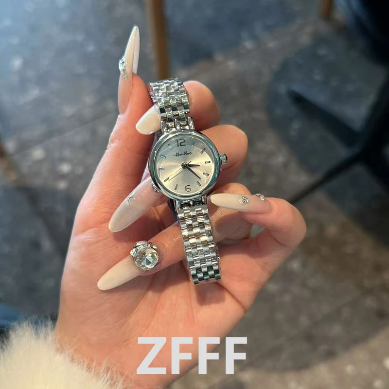 银色小圆表小众气质款粉色清冷钢带表小表盘迷你高级百搭通勤简约