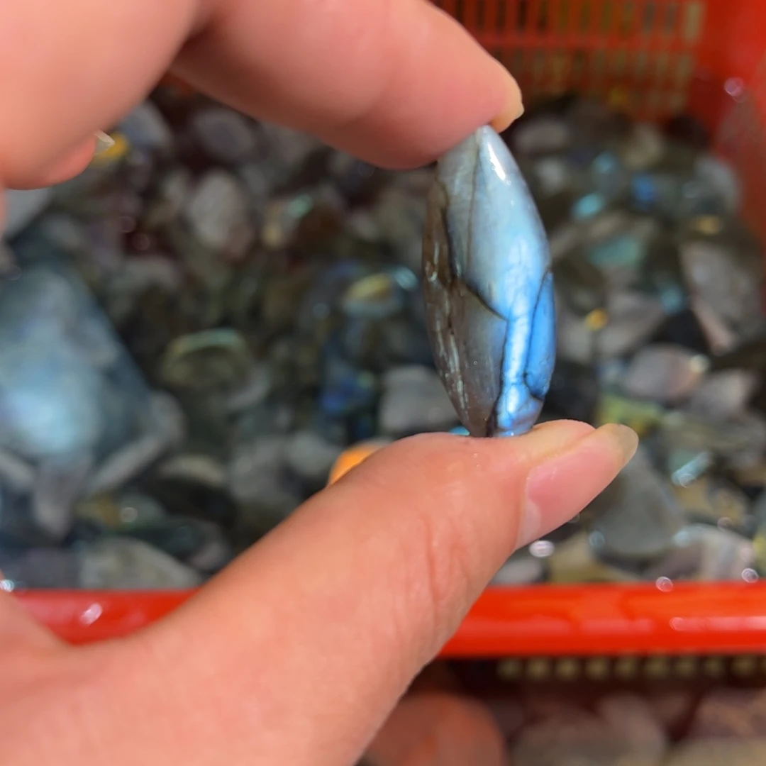 拉长石吊坠未镶嵌e****o