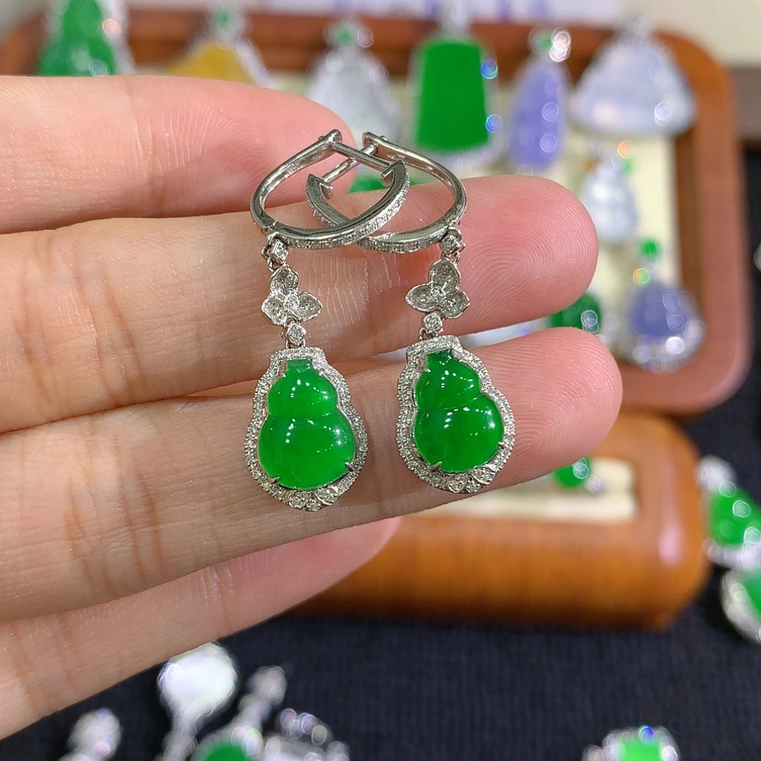 【闪购商品】18K金镶嵌翡翠耳坠葫芦