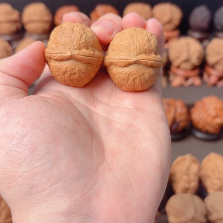 文玩核桃把件小*星绣球