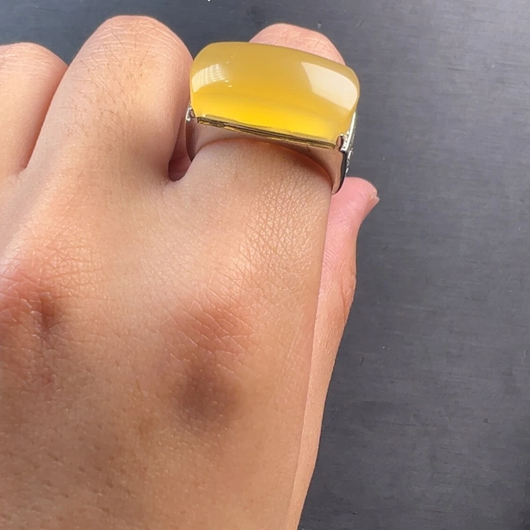 石英质玉（黄龙玉）未镶嵌戒指