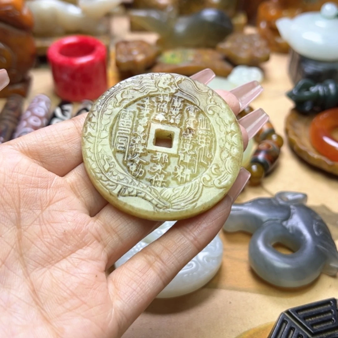 【闪购商品】蛇纹石玉颈饰未镶嵌