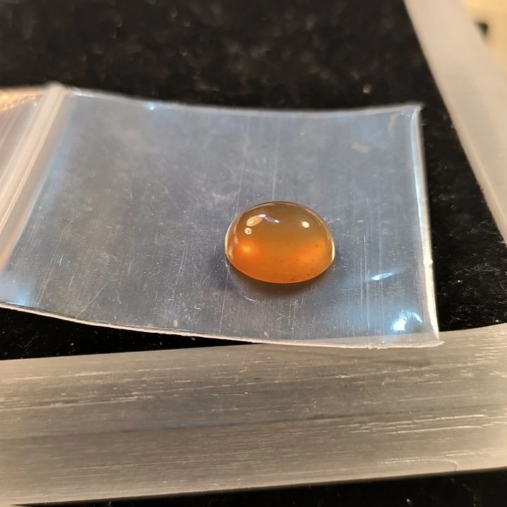 海***蓝石英岩玉未镶嵌戒面