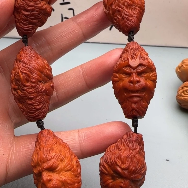 橄榄核手串雕刻工艺