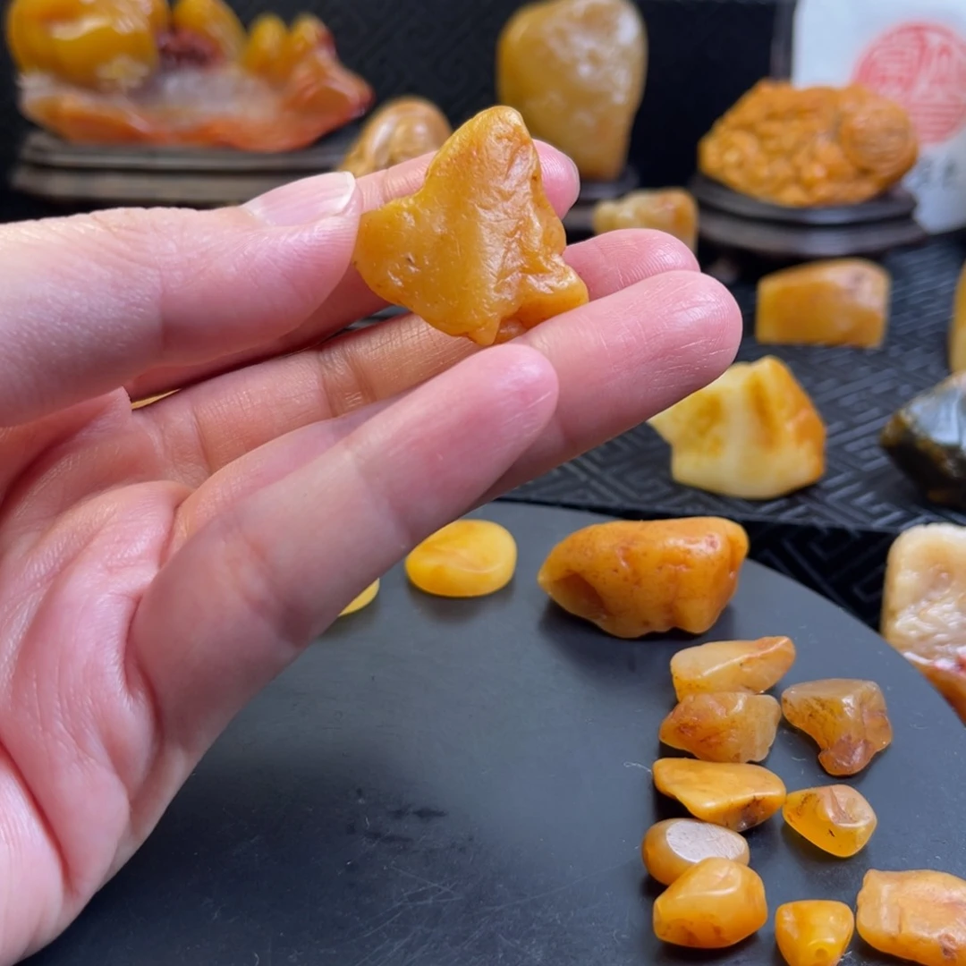 田黄石妩**笑11111111111