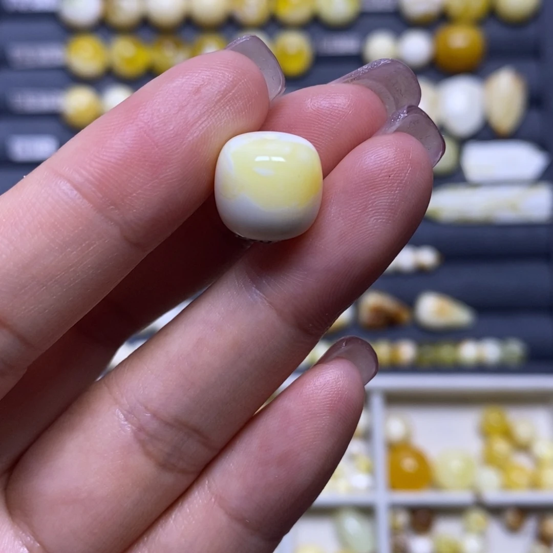 蜜蜡未镶嵌珠宝奇石满蜜橘底瓷白妖花老型12.2*11.2mm