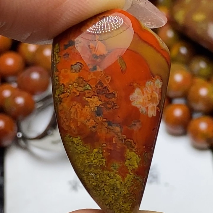 玛瑙/玉髓颈饰未镶嵌韦****0