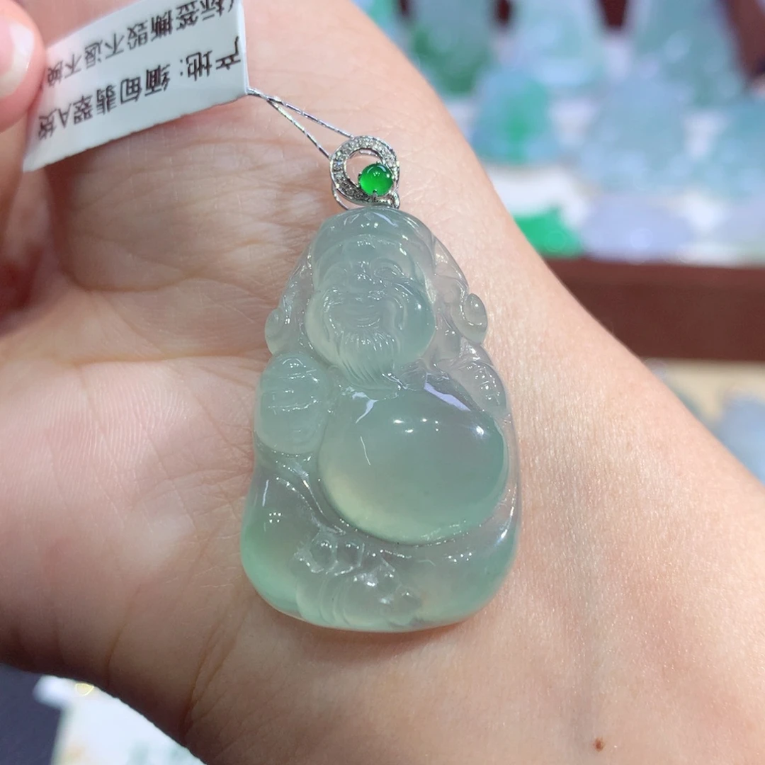 颈饰18K金镶嵌翡翠翡翠