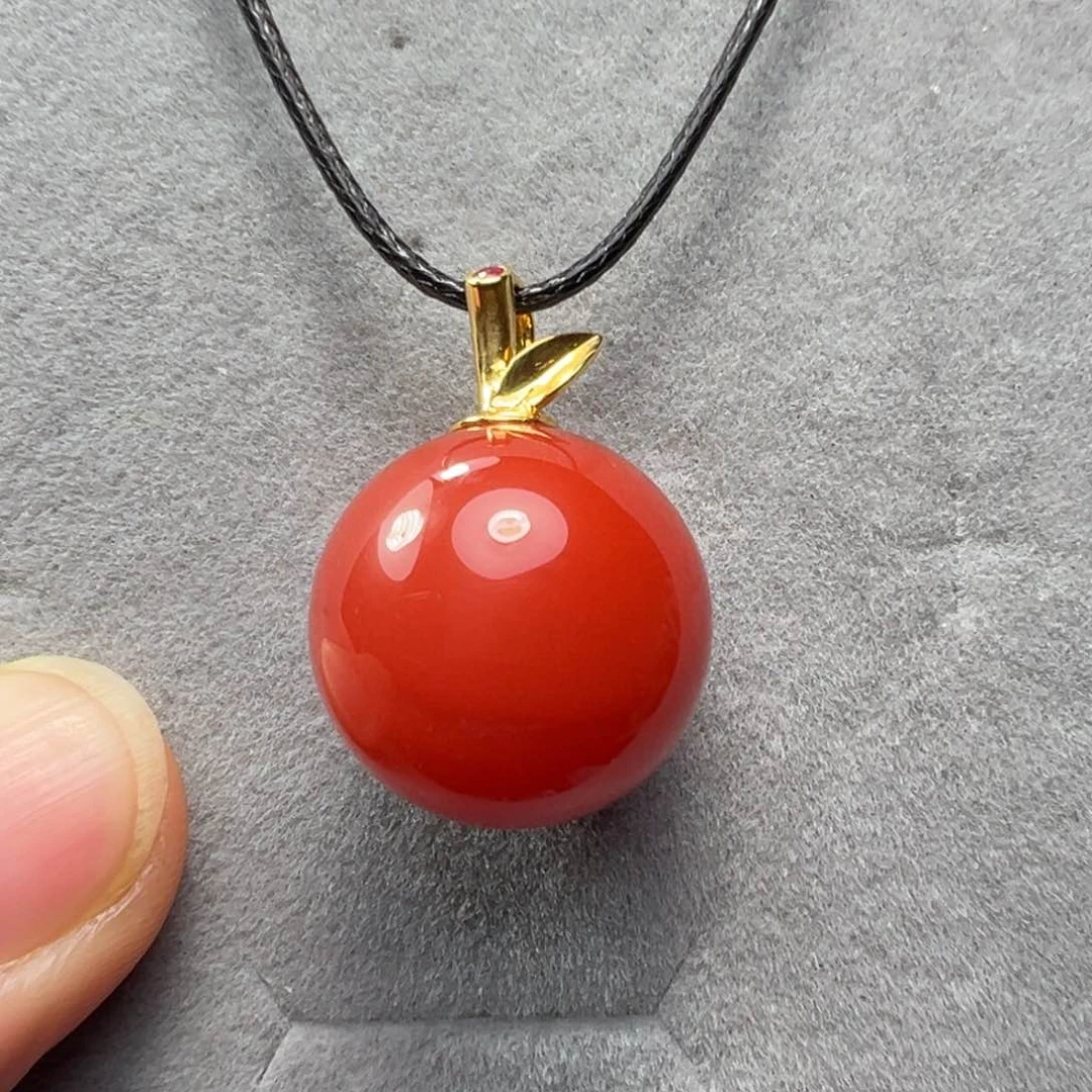 南红玛瑙吊坠18K金镶嵌