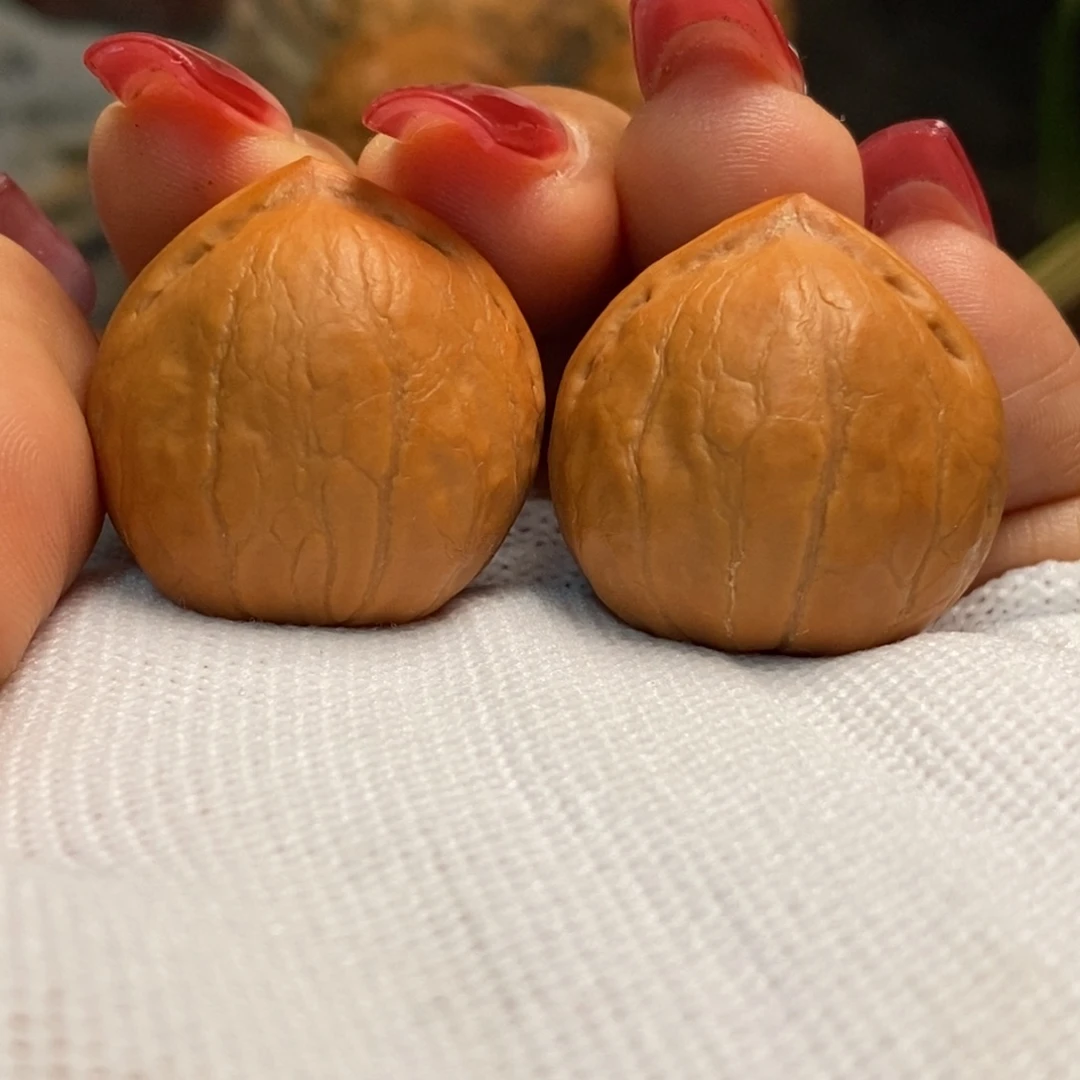 文玩核桃把件寿桃