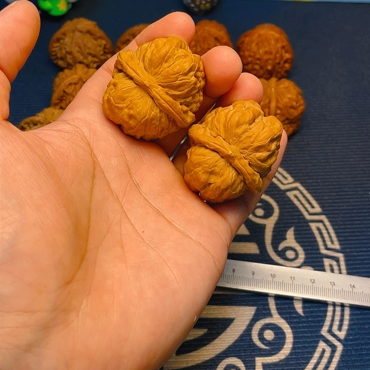 蛤蟆头文玩核桃，福利