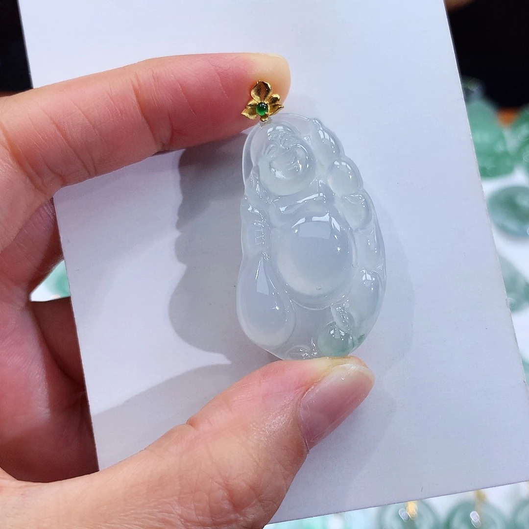 翡翠18K金镶嵌颈饰翡翠吊坠