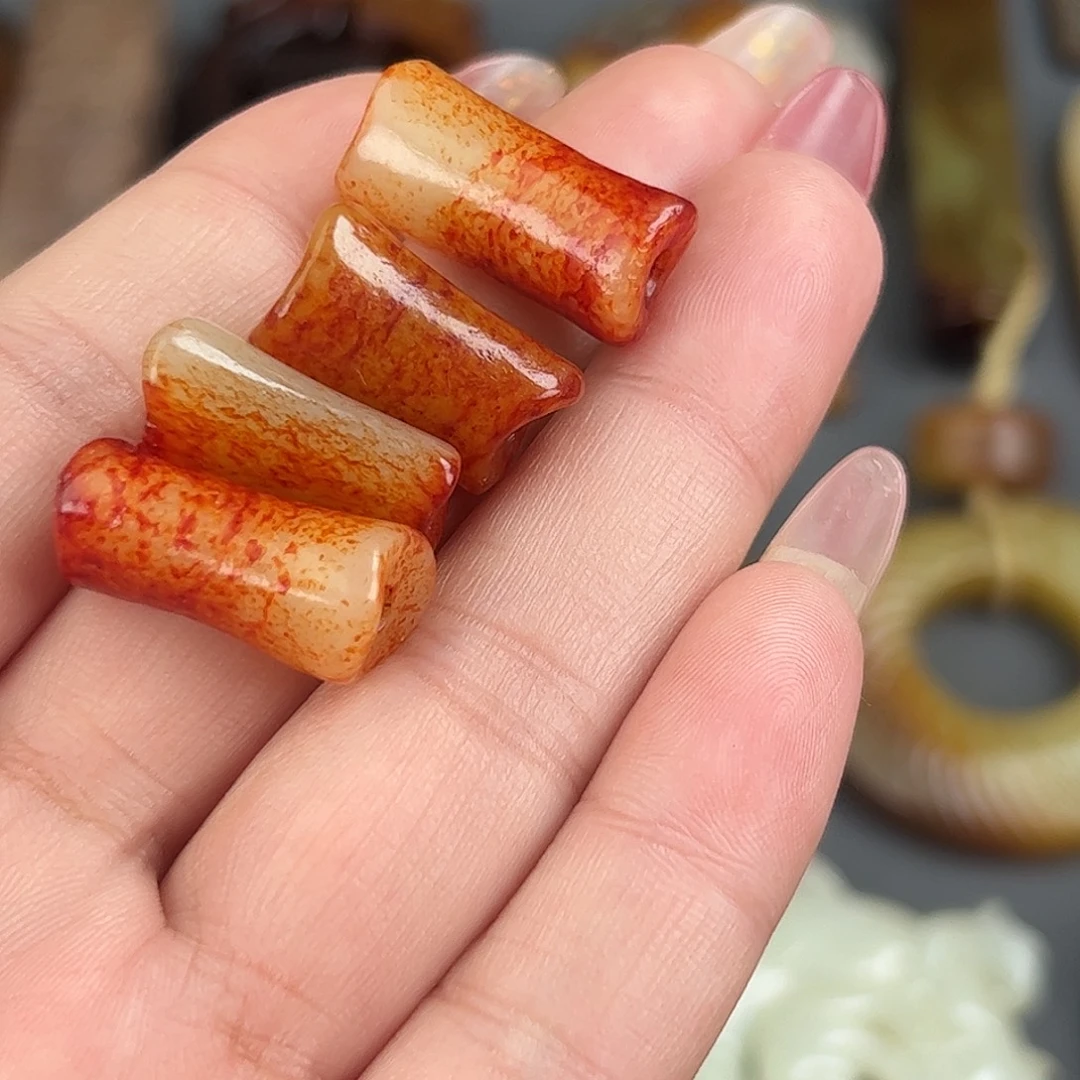 和田玉（糖玉）未镶嵌颈饰