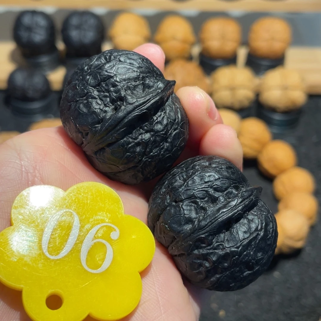 地闷元宝核桃36。