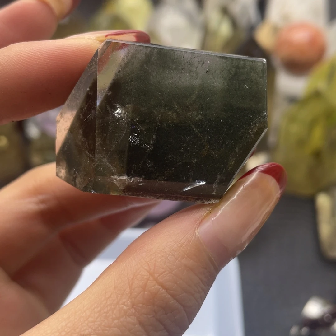 水晶18未镶嵌幽灵随形