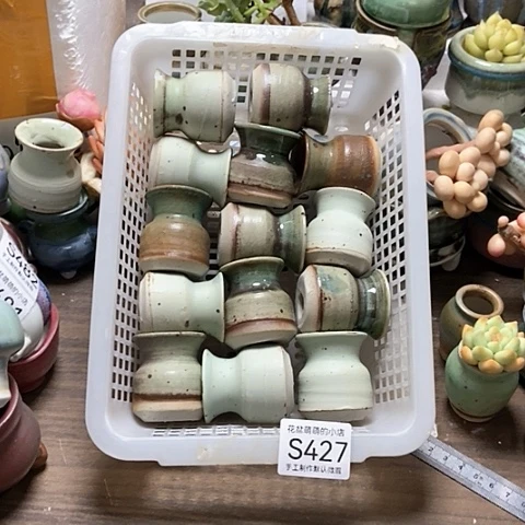 紫砂花盆团*子427微瑕品口径3到4左右一共是，108个盆