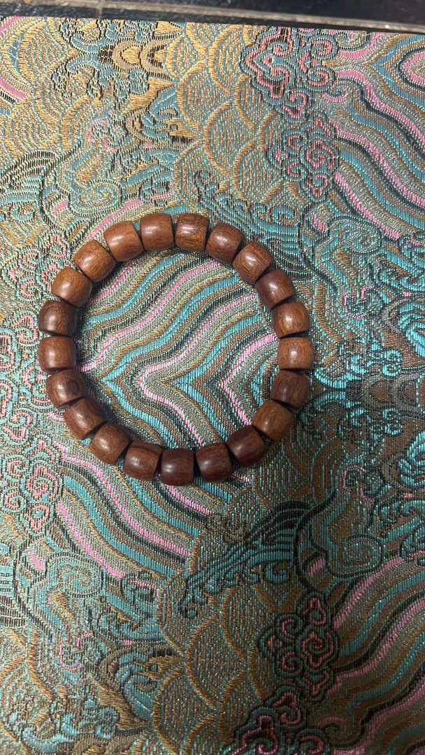 增香沉香木QL94精品手串（无礼盒）