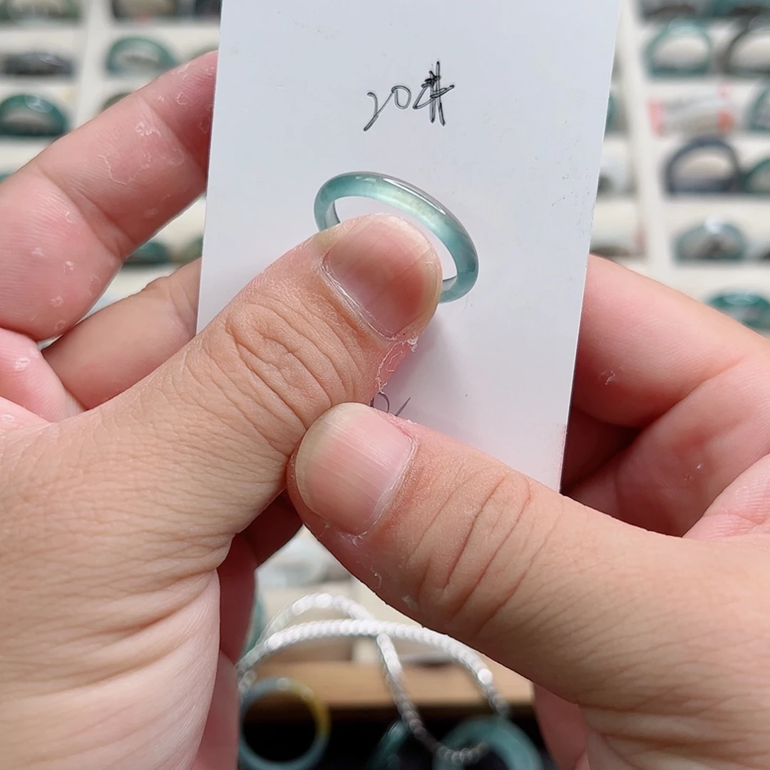 翡翠戒指未镶嵌翡翠