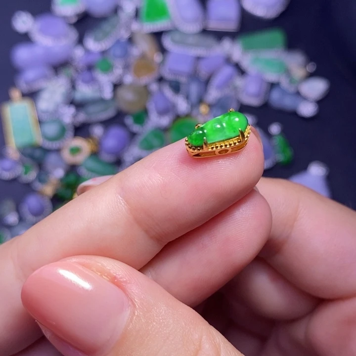 颈饰未镶嵌翡翠111