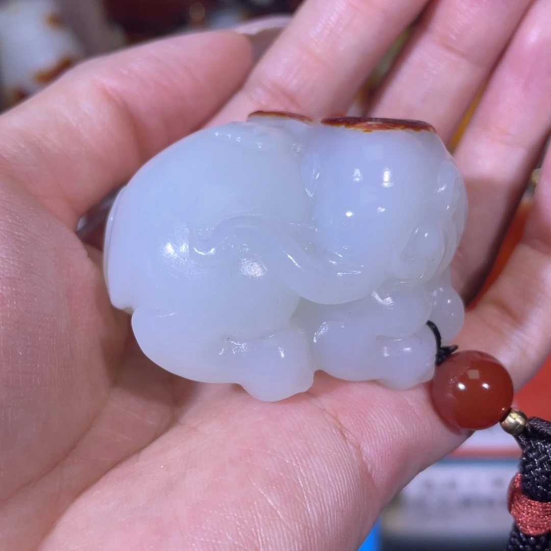 I***甘和田玉未镶嵌把件