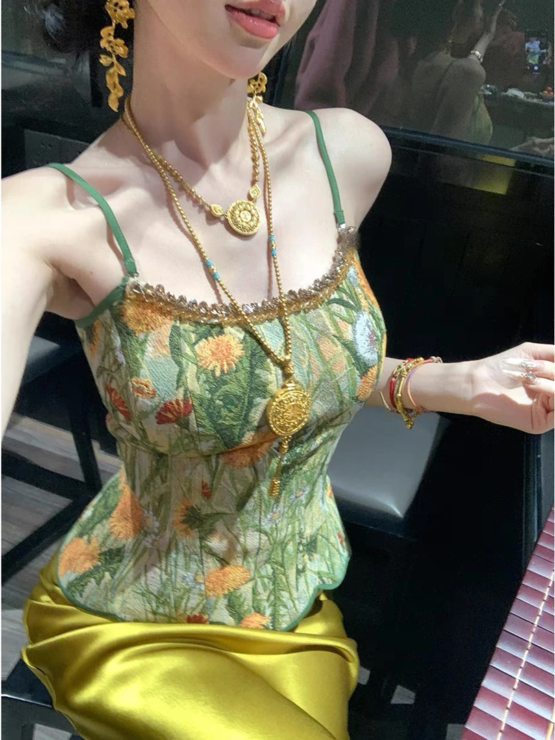 2025新款潮复古提花吊带上衣油画感设计高腰鱼尾摆半身裙时尚套装