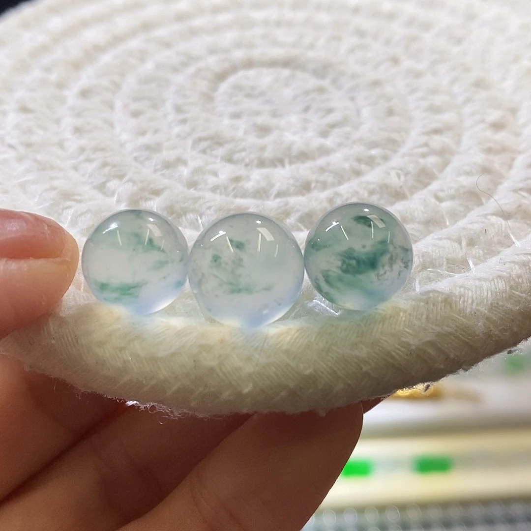 未镶嵌挂件翡翠一组珠珠