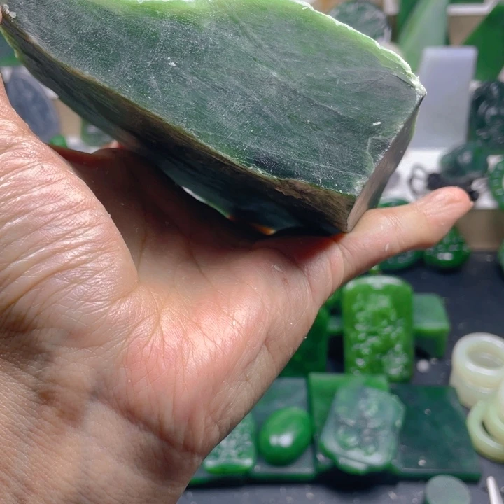 和田玉未镶嵌珠宝半成品