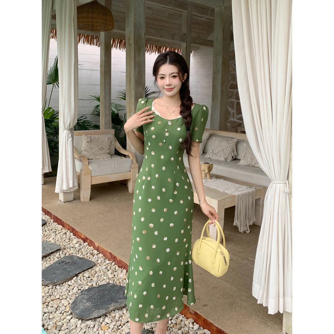 大码法式田园度假风甜美修身显瘦长裙夏新品绿色连衣裙