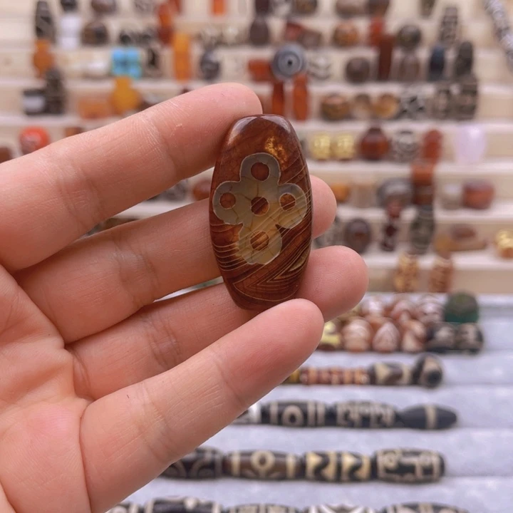 合金颈饰玛瑙/玉髓