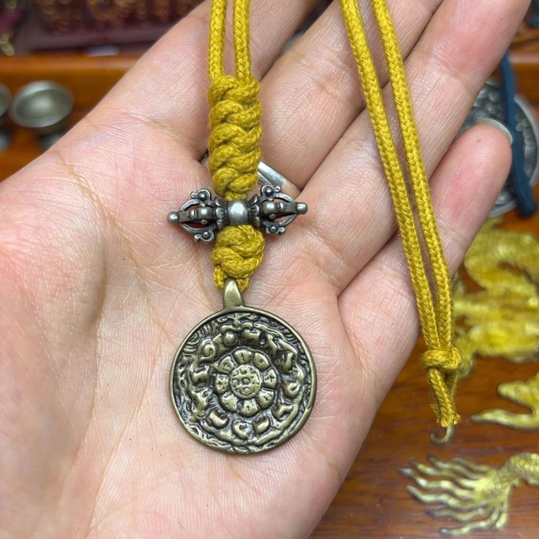 泥塑无**指藏式风格小牌子