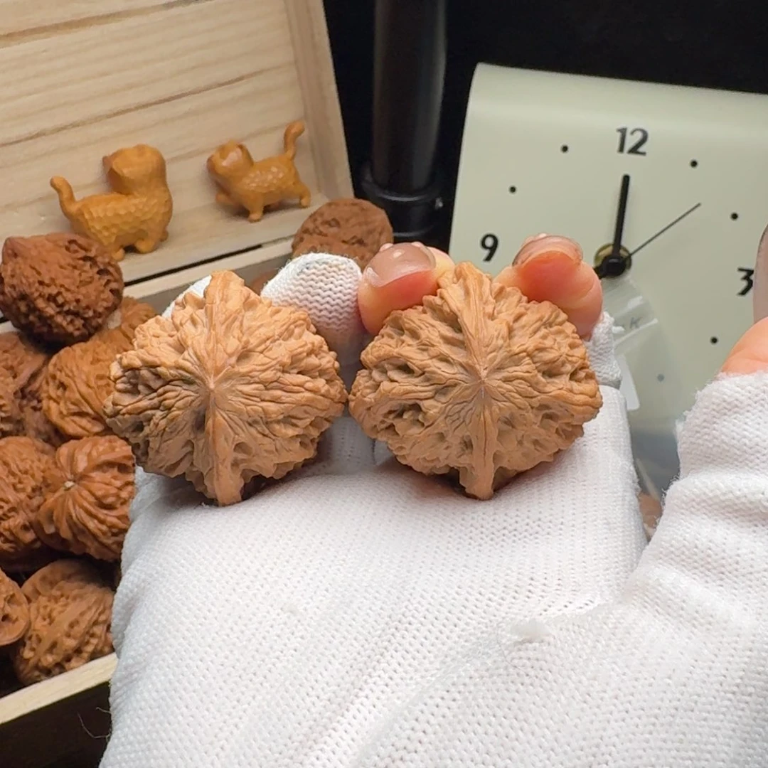 文玩核桃把件38野牛4431